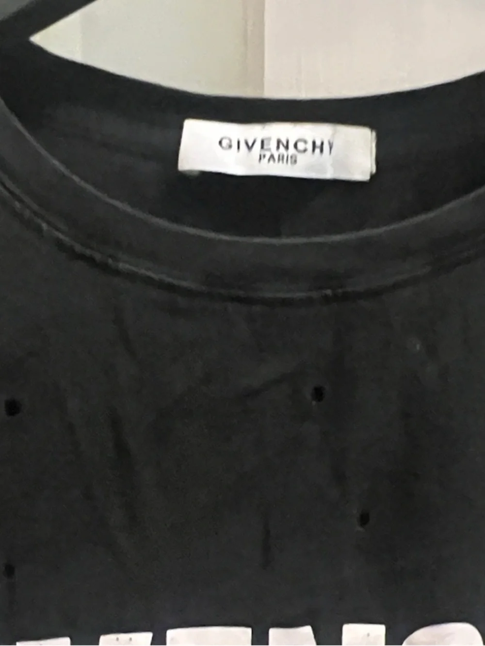 Givenchy Paris distressed black t-shirt - Picture 3 of 4